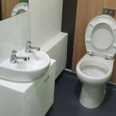 Gwenfro Primary School Bathrooms 