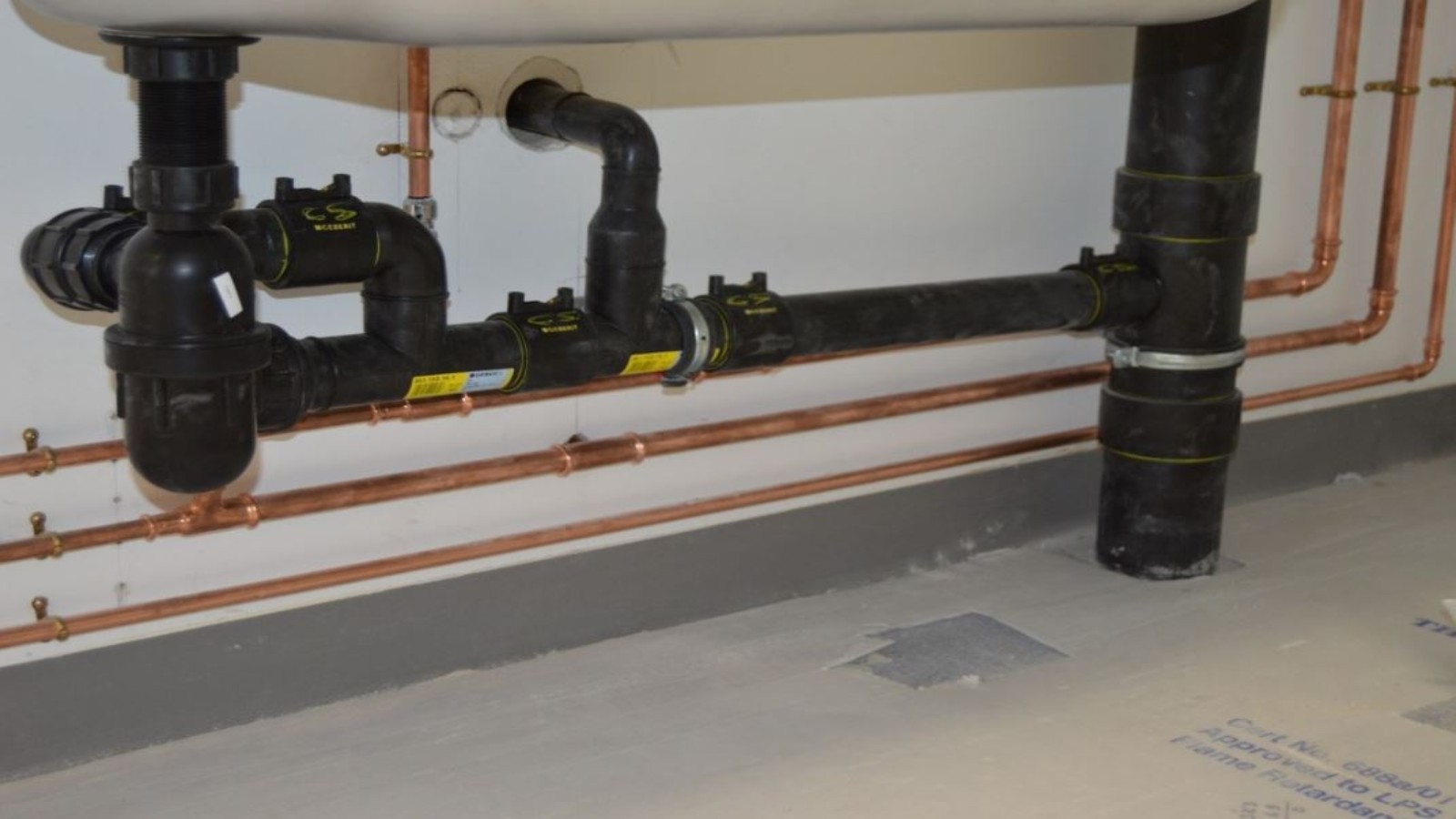 Geberit piping at the Wellcome-Wolfson Institute, Belfast