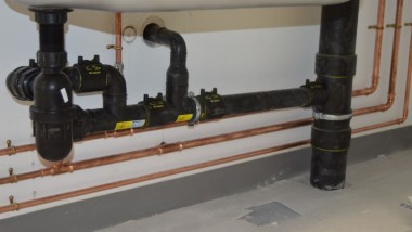Geberit piping at the Wellcome-Wolfson Institute, Belfast Geberit piping at the Wellcome-Wolfson Institute, Belfast