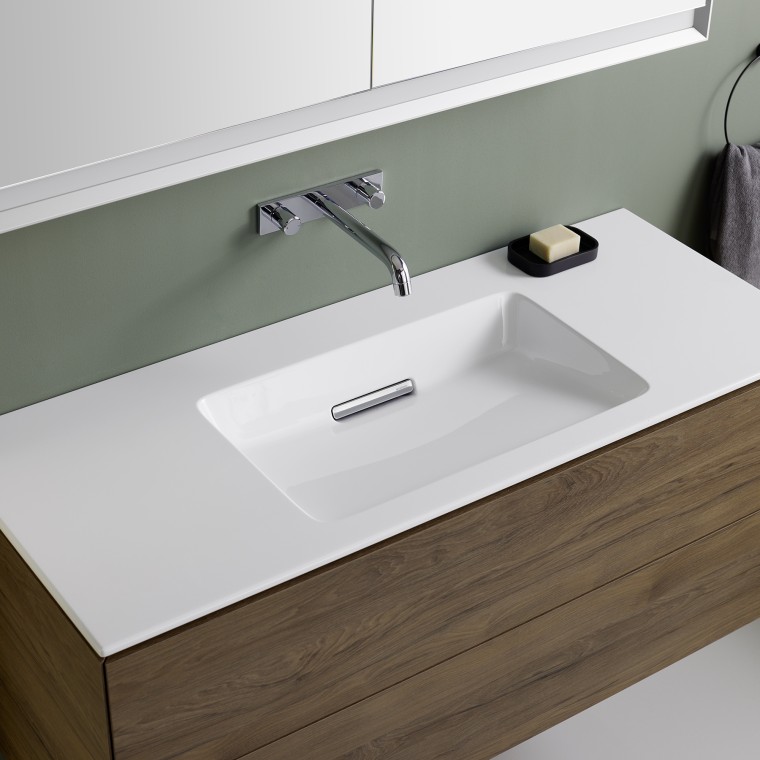 Geberit ONE vanity basin with lateral shelf surface Geberit ONE vanity basin with lateral shelf surface