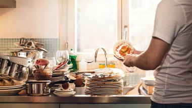Do you fancy cleaning your dirty dishes with dry paper? Do you fancy cleaning your dirty dishes with dry paper?