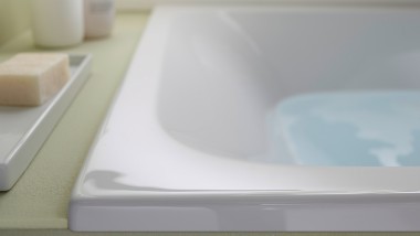 Soana bathtub made of sanitary acrylic
