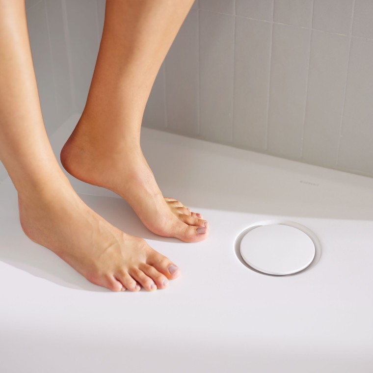 Geberit CleanFloor30 with feet