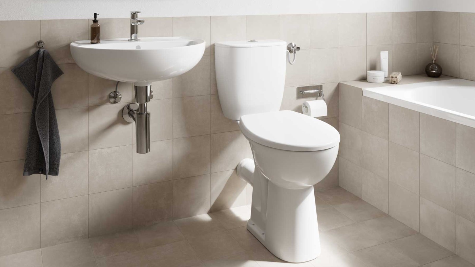 Geberit toilet with exposed cistern Geberit toilet with exposed cistern