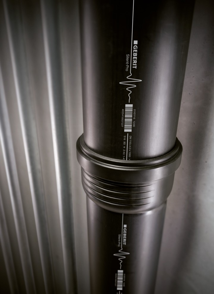 Geberit Silent-Pro – the highly sound-insulating drainage system with a high inherent weight Geberit Silent-Pro – the highly sound-insulating drainage system with a high inherent weight