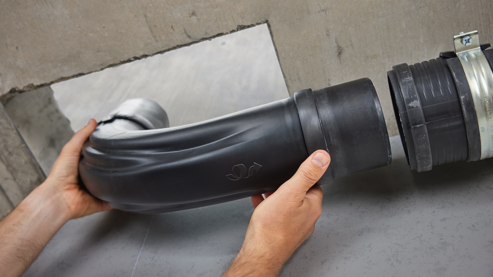 The Geberit BottomTurn bend is quicker and easier to install than two 45° bends