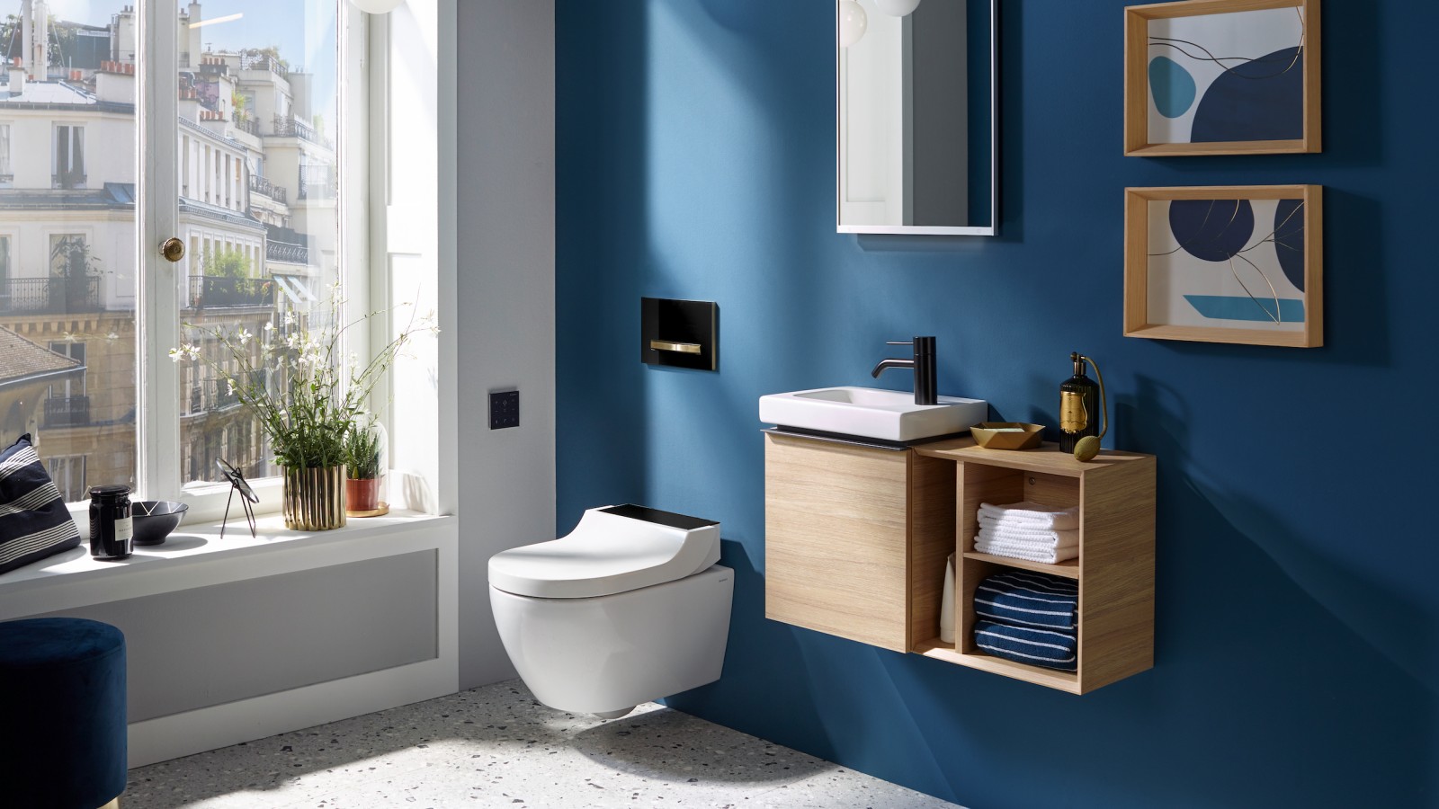 Geberit iCon guest WC with small washbasin and cabinet