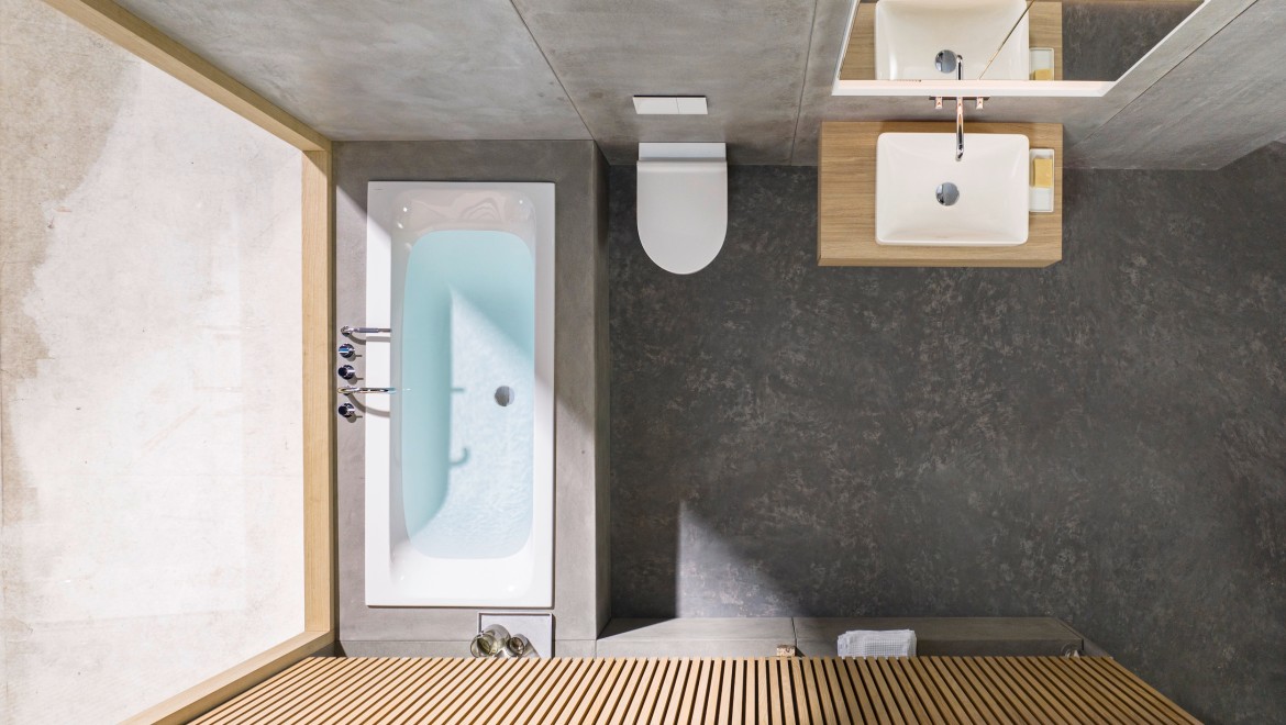 Bathroom with small floor plan Bathroom with small floor plan
