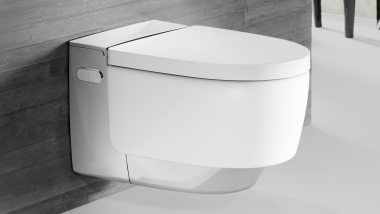 Geberit AquaClean Mera Comfort in chrome with Sigma