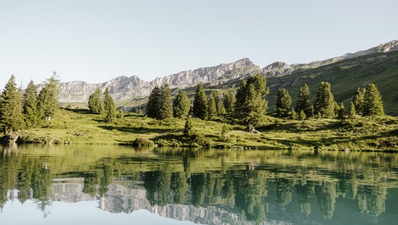 Reflections in the Swiss mountain lake Engstlensee at 1,835 metres above sea level. Photographer: Bruno Augsburger (© Geberit) Reflections in the Swiss mountain lake Engstlensee at 1,835 metres above sea level. Photographer: Bruno Augsburger (© Geberit)