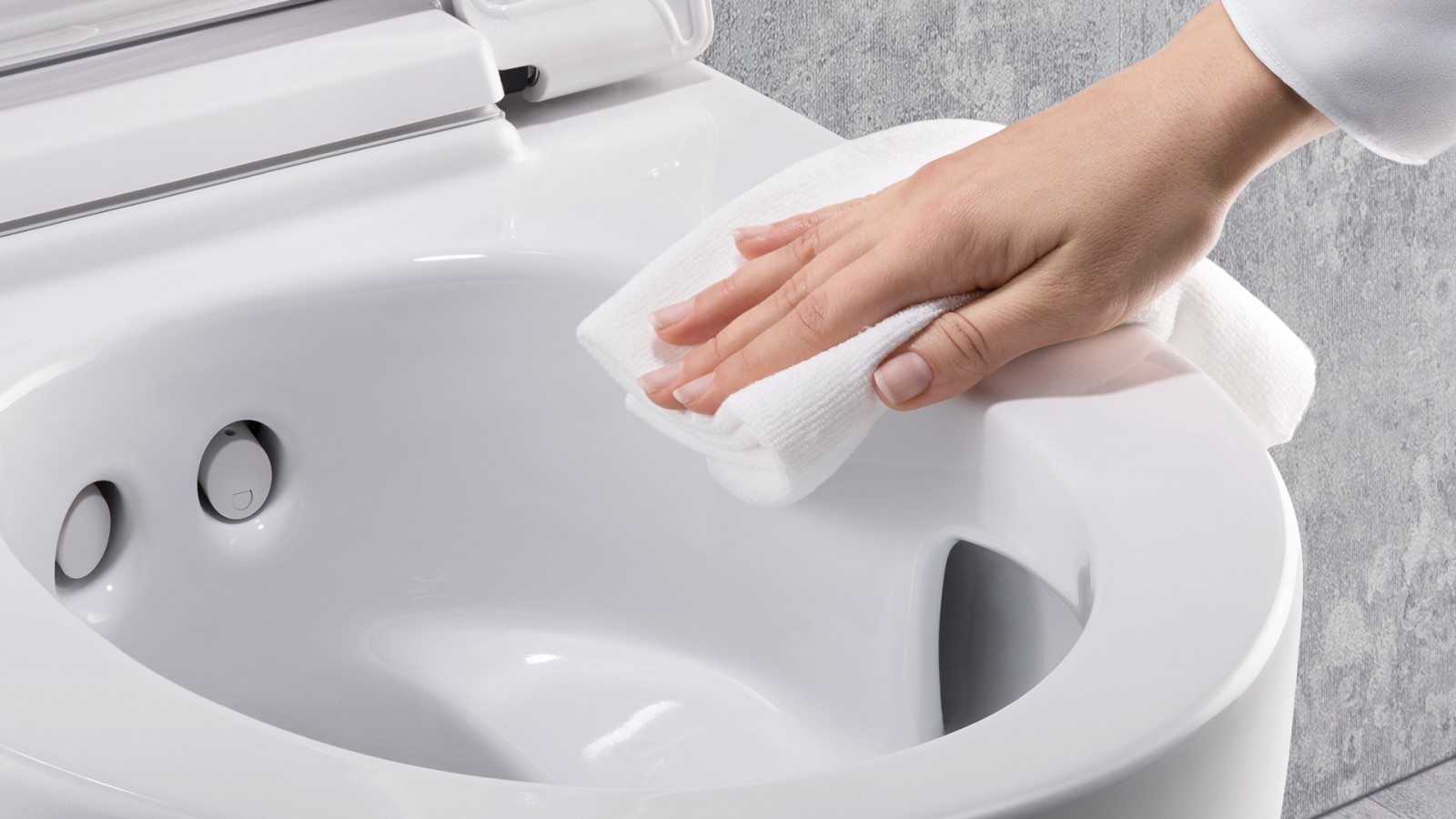 Simple shower toilet cleaning Simple shower toilet cleaning