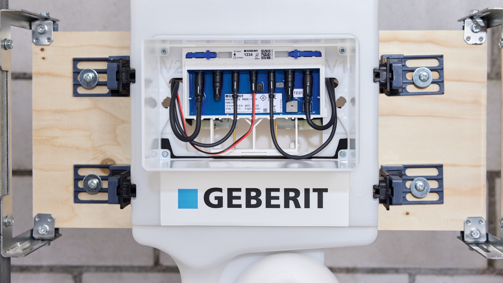 The Geberit HS50 hygiene flush unit is connected directly to the Geberit Gateway