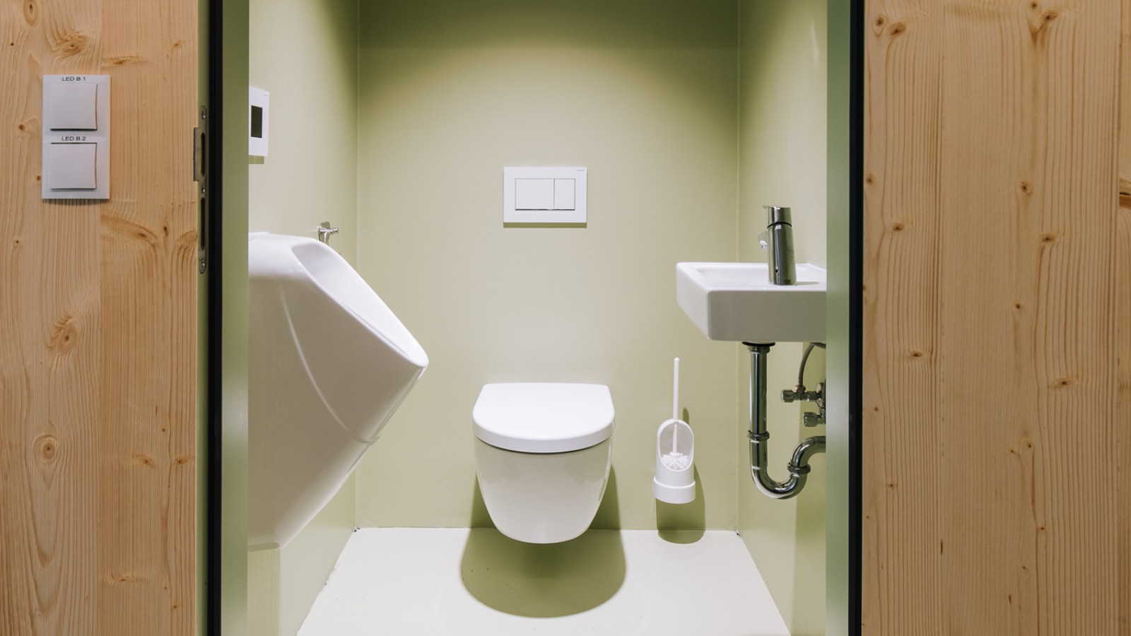 The bathrooms are fitted with Geberit Renova Plan ceramics (© Christian Repnik)