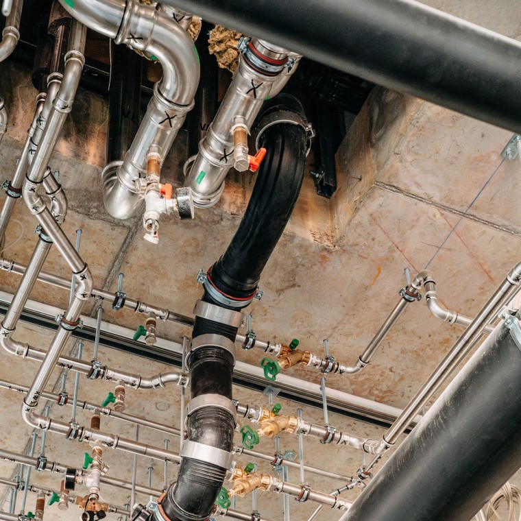 DS 90 residential high-rise: Geberit Silent-Pro BottomTurn in the area of the direction change