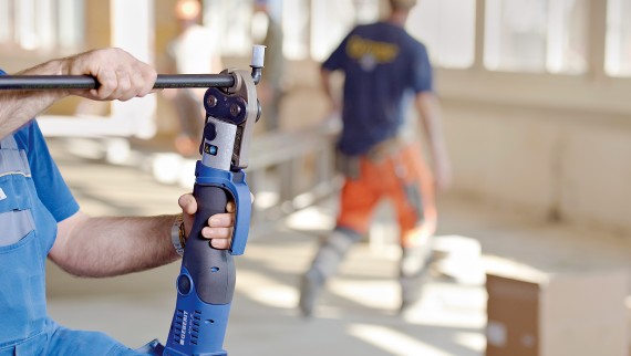 Tools and accessories for Geberit supply systems