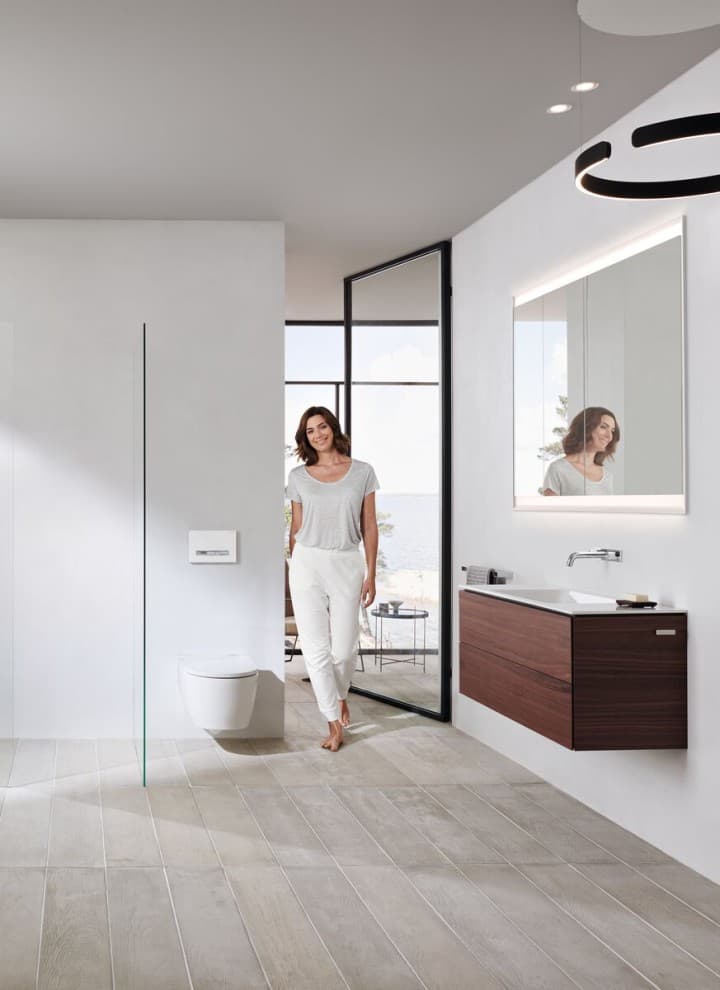 Geberit ONE bathroom with illuminated mirror Geberit ONE bathroom with illuminated mirror