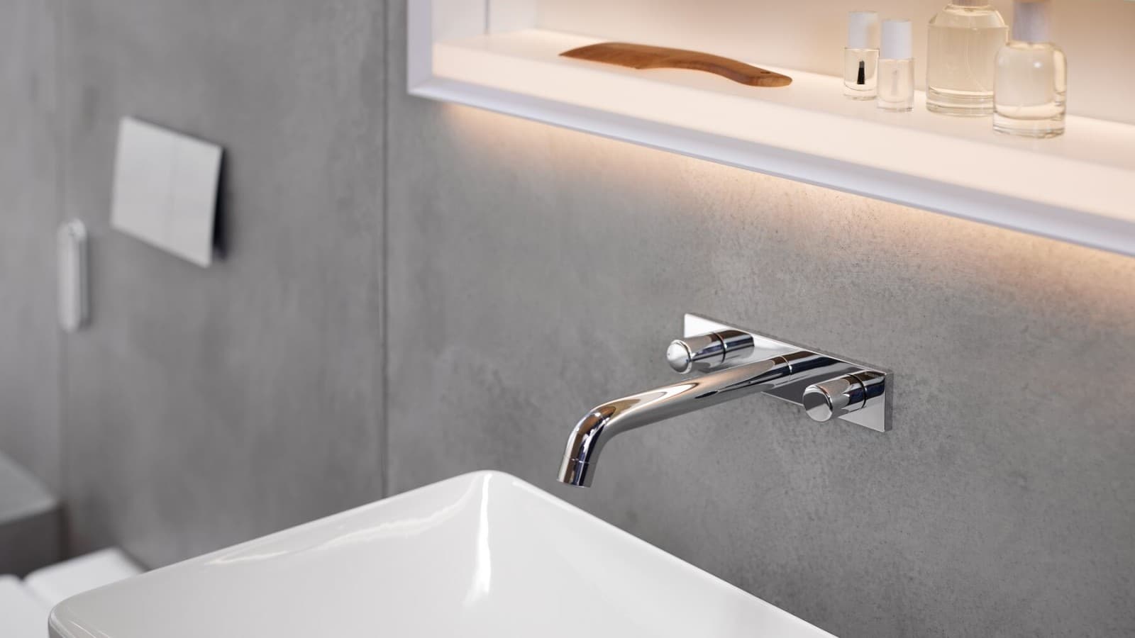 Geberit ONE round wall-mounted tap in chrome with VariForm bathroom vanity Geberit ONE round wall-mounted tap in chrome with VariForm bathroom vanity